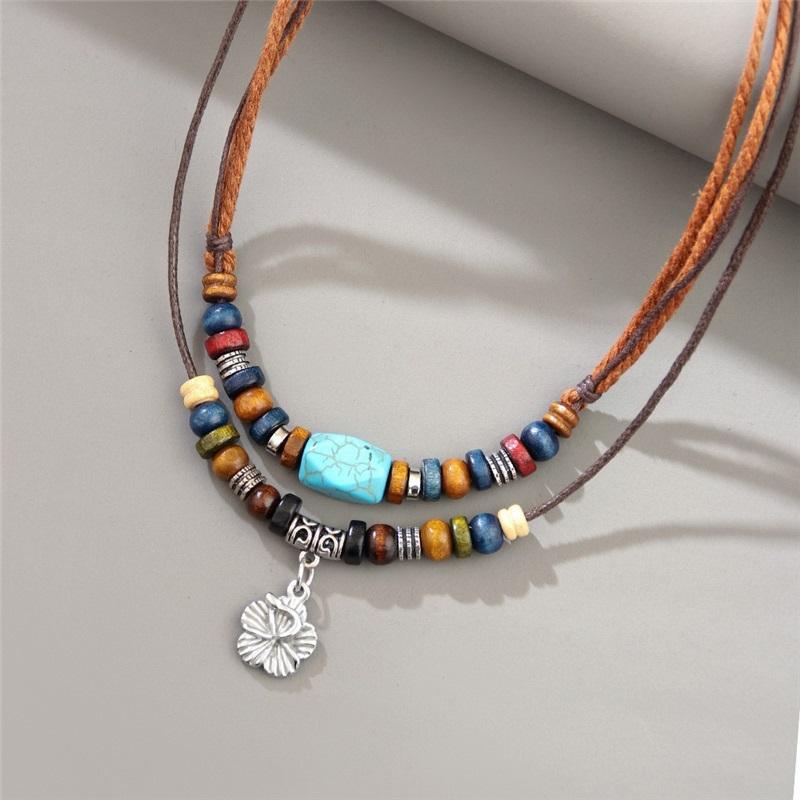 European And American Ladies Necklace Double-layer Winding Necklace Simple Clavicle Chain High-end Sense Suitable For Parties And Beach Vacations