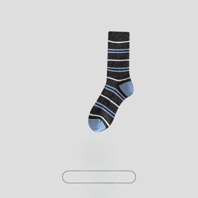 Female Spring and Autumn Fashion New Sports College Wind Cylinder Stack Socks