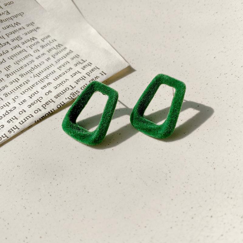 Vintage Wine Red Flocking Earrings Charm Geometric Bowknot Stud Earrings for Women Girls Fashion Unusual Jewelry Ear Accessories