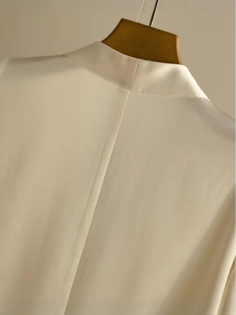 Endy Seven-Sleeve Versatile V-Neck Acetate Suit Jacket, Spring/Summer 2026: Stylish and Elegant Business Attire