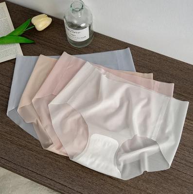 Summer Cool Antibacterial Seamless Underwear Ultra-thin Ice Silk Quick Drying Triangle Underwear for Women Panties