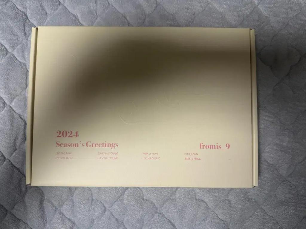 FROMIS_9 2024 Season's Greetings Used