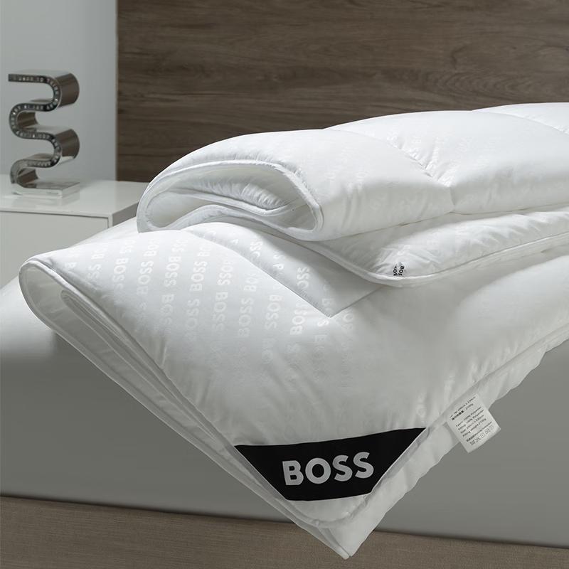 BOSS HUGO BOSS All-Season Anti-Bacterial Quilt