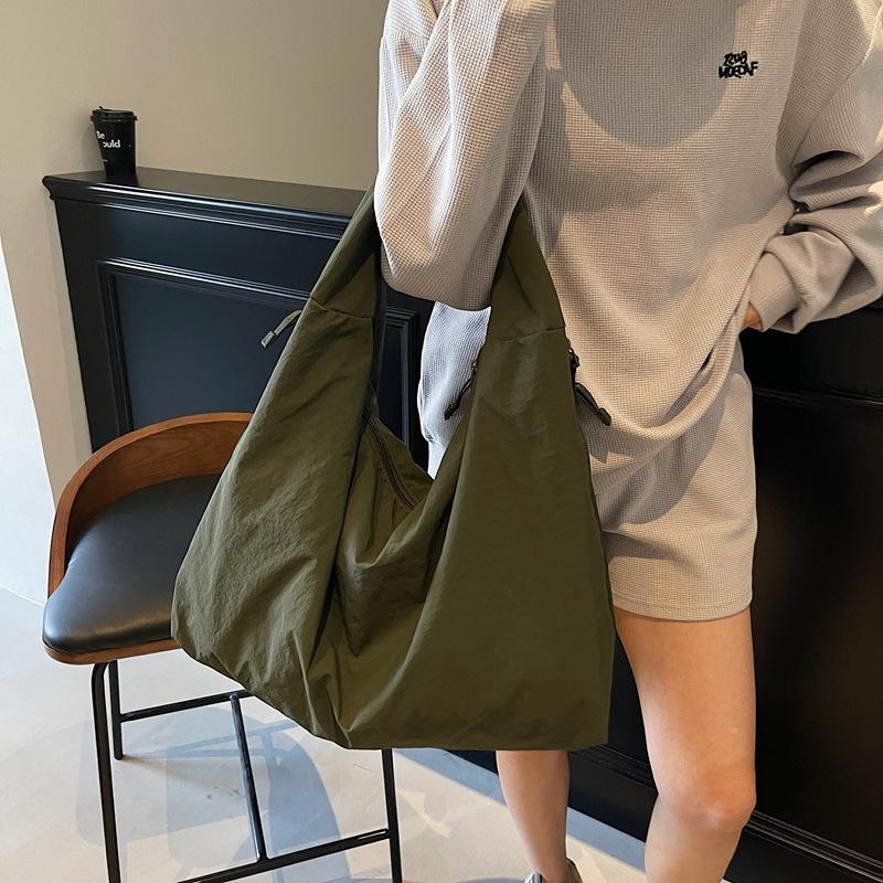 Canvas Tote Bag New Large Capacity Trend Lazy Style Casual Armpit Bag Daily Simple Commuter Bag