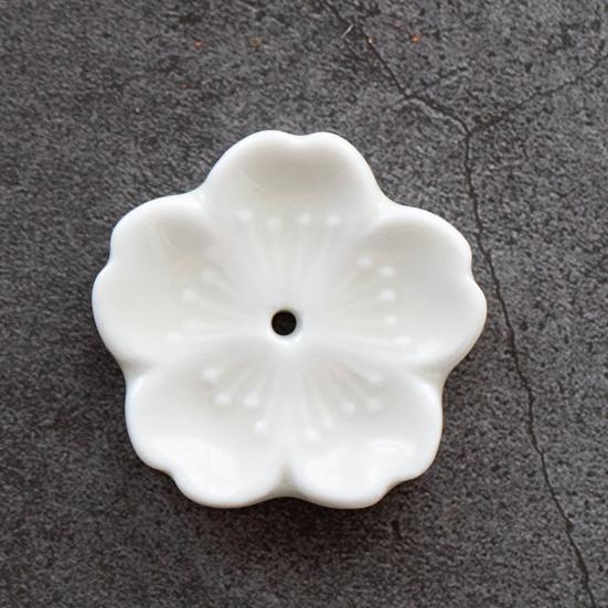 Realistic Aromatherapy Censer Ceramic Elegant Polished Flower Incense Holder for Gifts