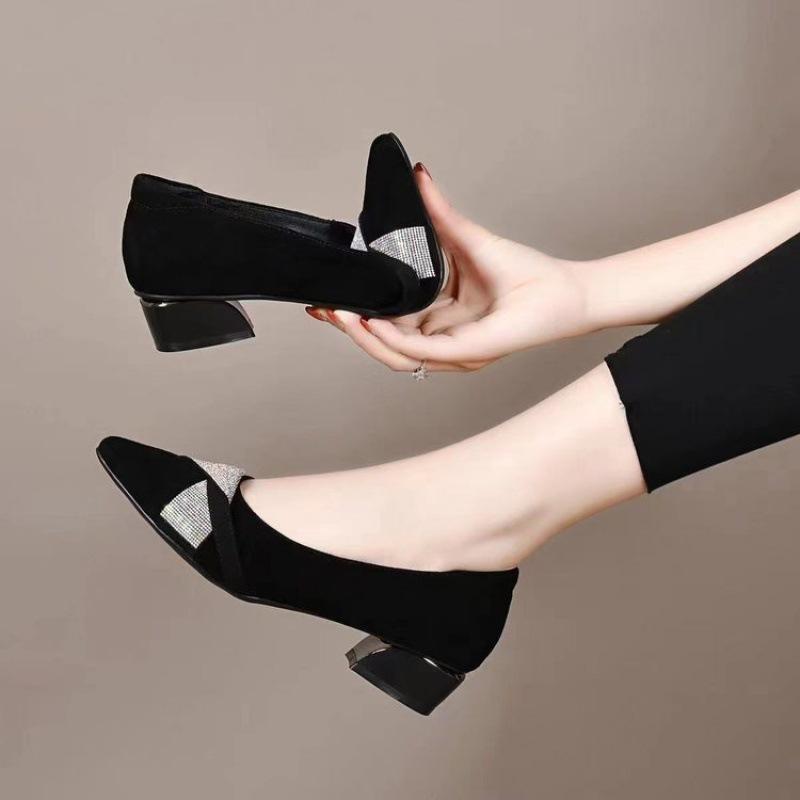 Pointed rubber shallow mouth low heel (less than 3cm) PU suede square heel single shoes low-top shoes are fashionable and casual