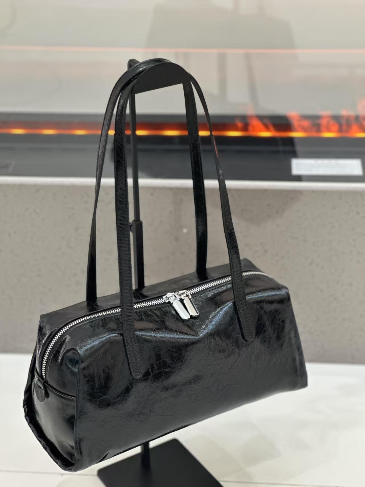 

Korean Retro Bowling Bag Women 2025 New All-matching Fashionable Commuting Large-capacity Armpit Portable Shoulder 33X14X18 чёрный