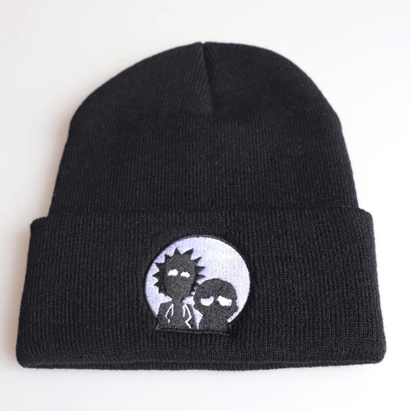 

New cartoon European and American embroidered knitted hat, autumn and winter pullover hat, student woolen hat, cold weather hat, unisex student Adjustable чёрный