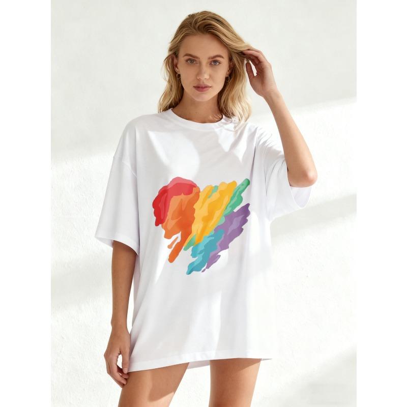Oversize Women's Short-Sleeve T-Shirt with Rainbow Brushstroke Heart Print
