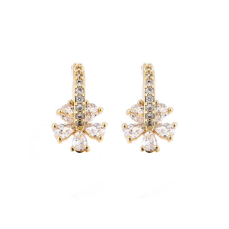 Golden Gentle And Sweet Petal Zircon Stud Earrings, A Daifa Mori Niche Temperament Curved Hook Flower Earrings