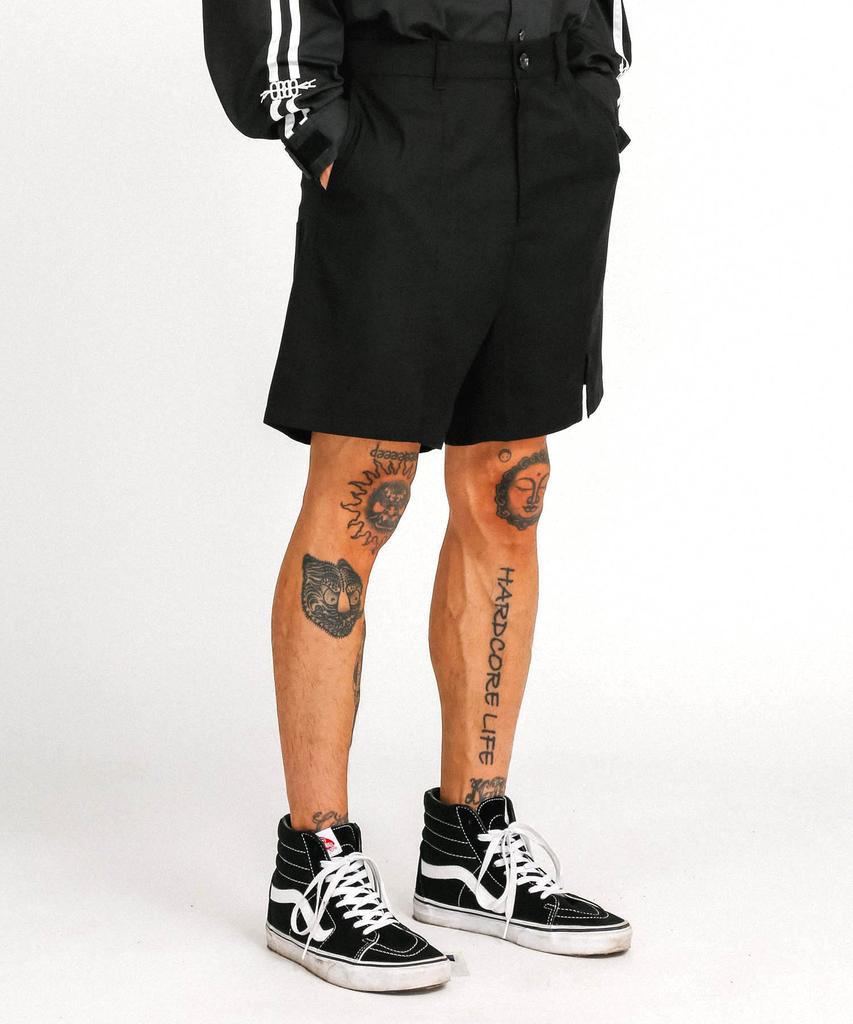 AJOBYAJO Slit Shorts [Black]