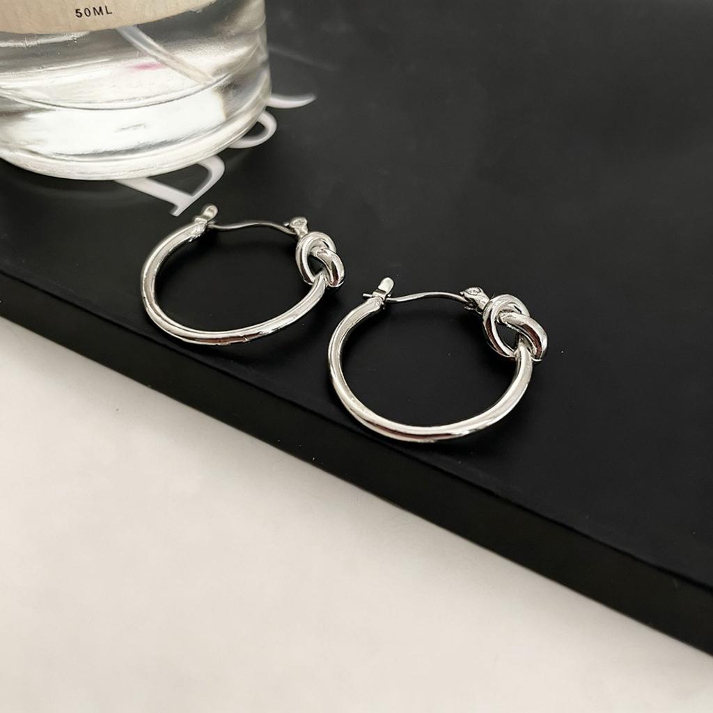 Guochao Hong Kong Style Ins Cold Wind Stud Earrings Circle Earrings Knotted Circle Earrings Niche Design Versatile Earrings Women