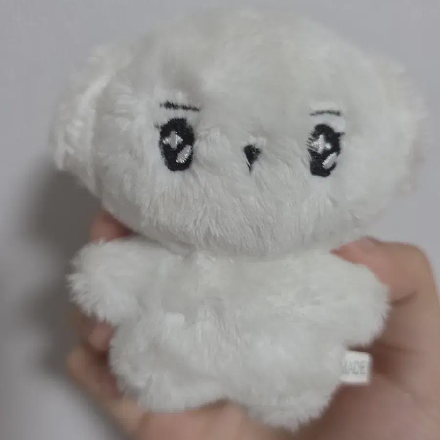 

ASTRO Кукла Юну 10 см Ча Монг