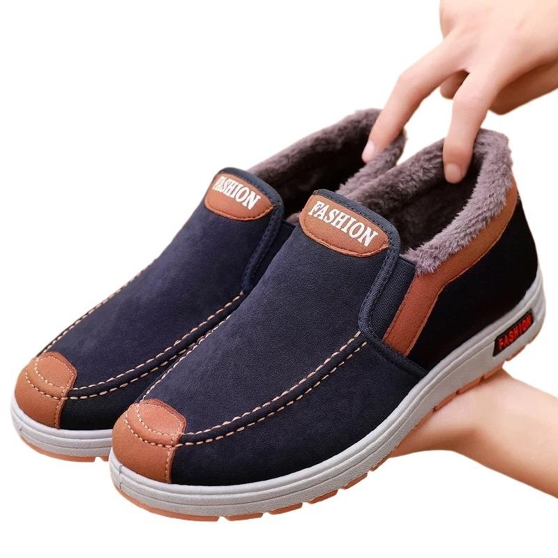 Men's Winter Fleece-Lined Slip-On Snow Shoes Non-Slip Warm Comfortable Casual Flats.