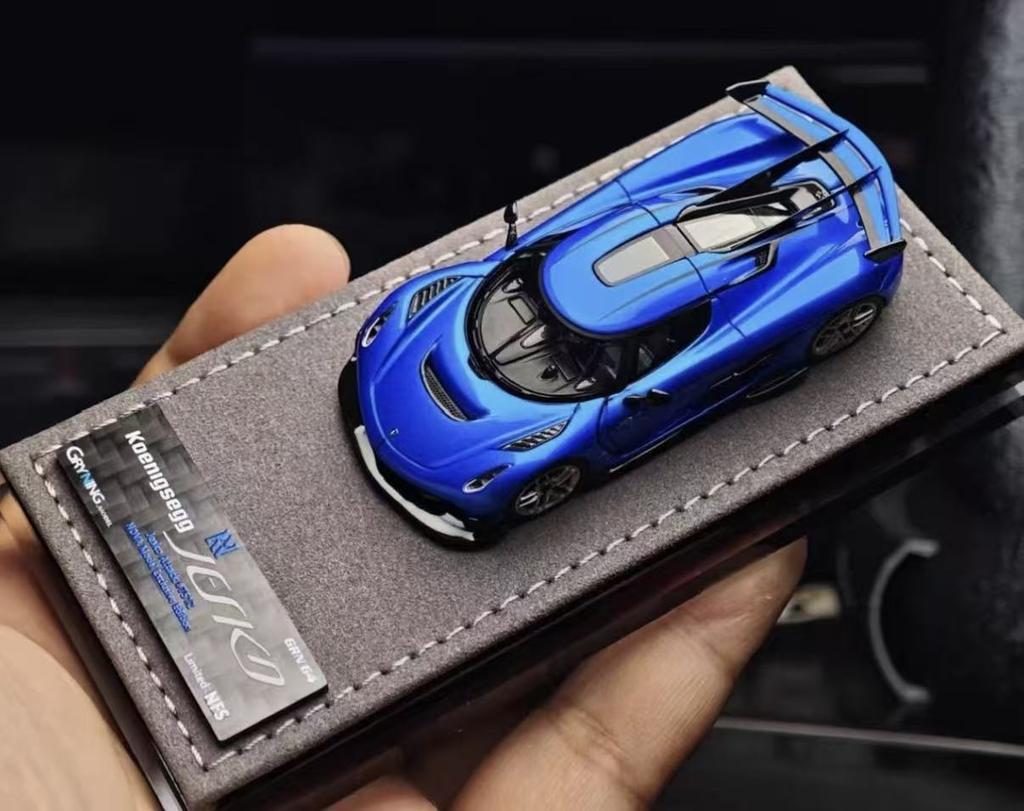 1:64,Attack Limited Edition Collection-A Ready-to-Ship Set of Resin Static Miniature Realistic Car Collectible Models As Gifts.