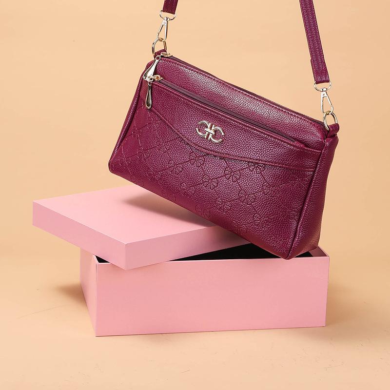 2025 Autumn Retro New Women's Shoulder Bag Soft Leather Women's Bag Korean Version Lychee Pattern Stall Light Messenger Bag