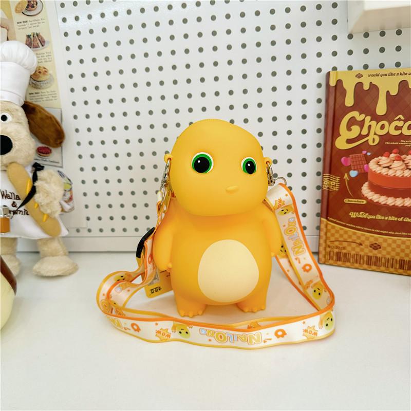 Cute three-dimensional milk dragon silicone bag, children's gift, foreign style small satchel, new cartoon mini change oblique span bag