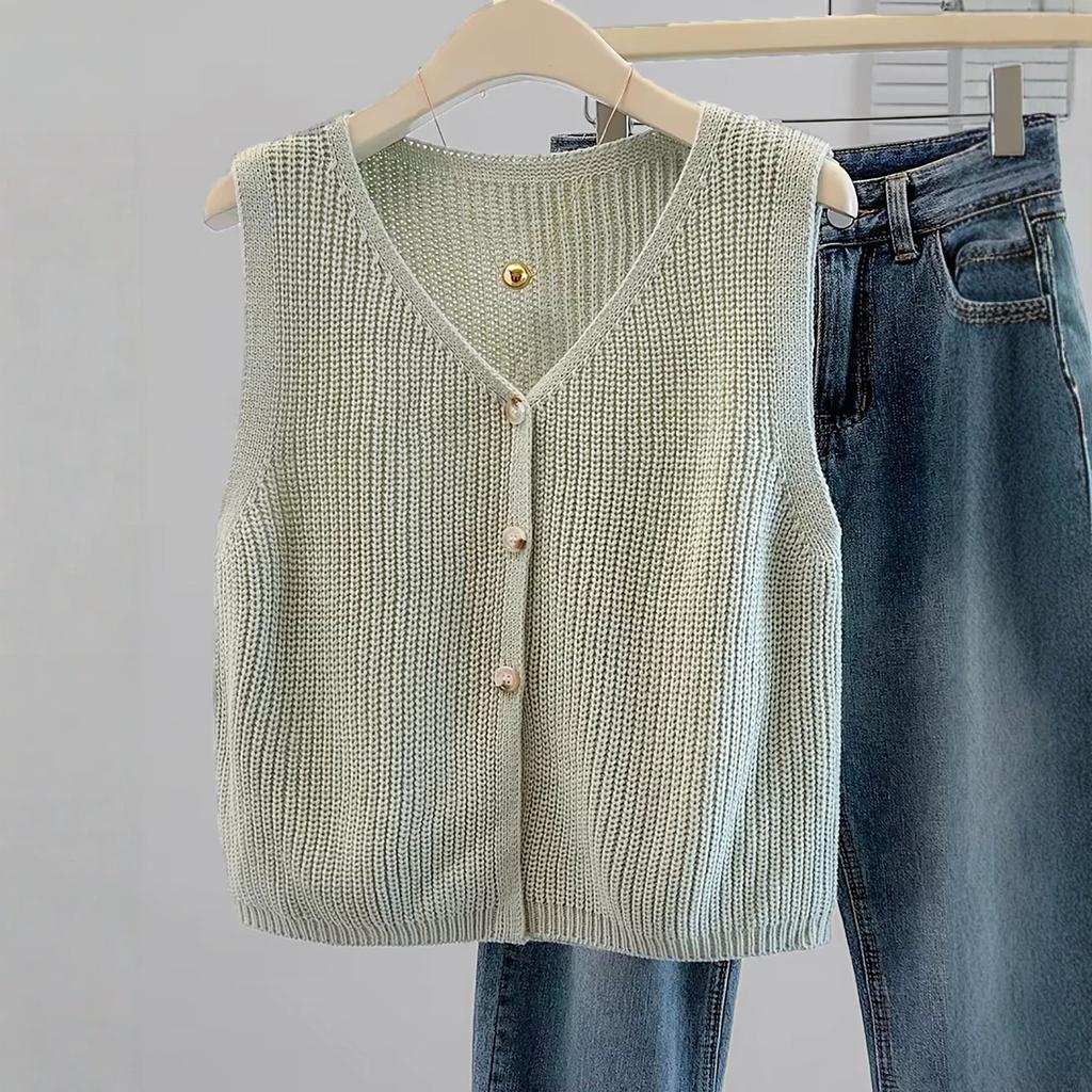 Women's Knitwear, Solid Color, Button-Front