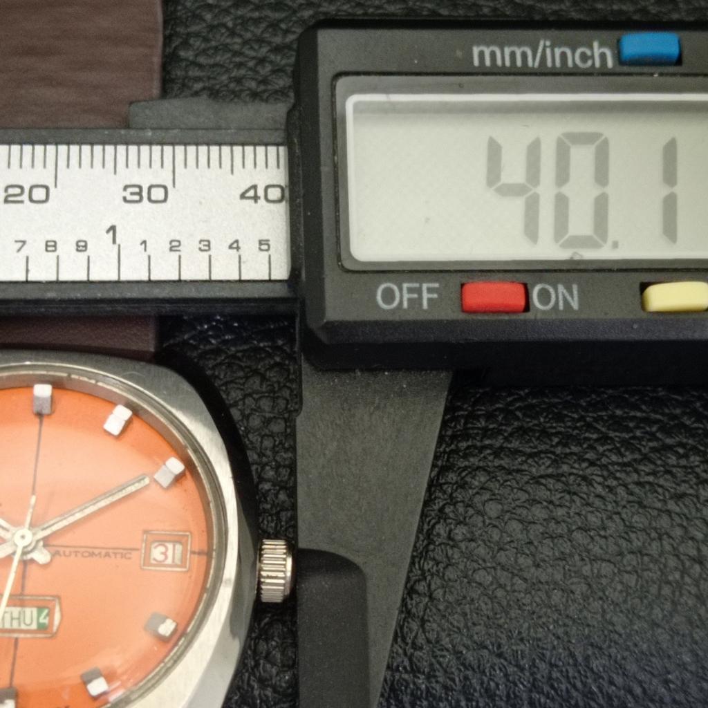 VINTAGE TENES AUTOMATIC SWISS MENS ORANGE COLOR DIAL WATCH A700147-5 R201-a700147