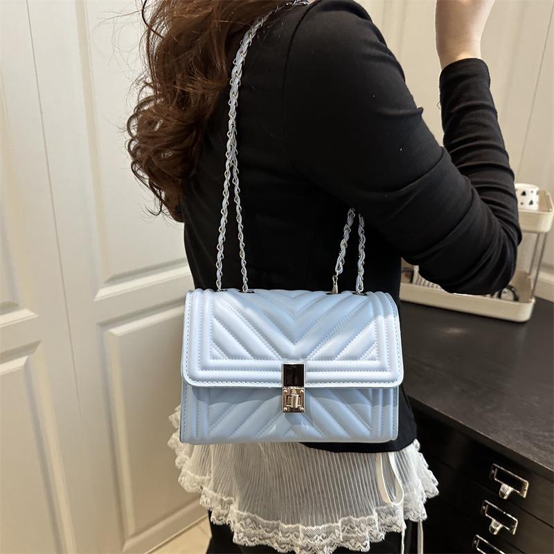 Premium Small Square Bag Spring and Summer New Fashion Trend Chain Messenger Bag Simple Shoulder Underarm Bag Women