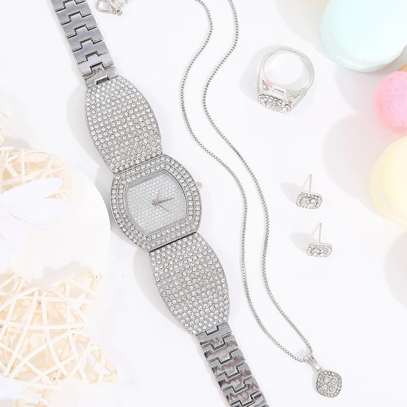5 STK Mote Luksus Dame Diamant Sølv Kvarts Klokke Jenter Firkantet anheng Halskjede Diamant øredobber Ring smykkesett for jenter
