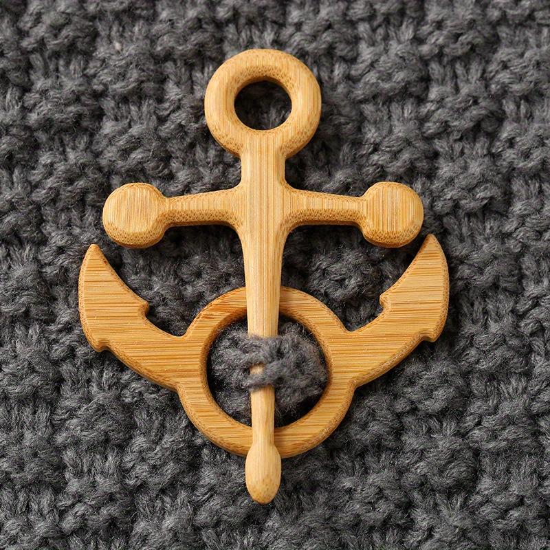 

1Pc Autumn/Winter Cute Wooden Brooch-Fixed Cape Cardigan Sweater Styling Pin Wood Scarf Buckle Accessories