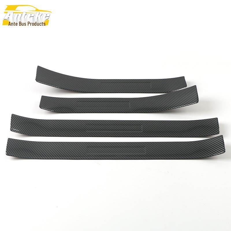 2022 Venza Sill Strip: Bright Anti-Scratch Trim & Welcome Pedal Accessory