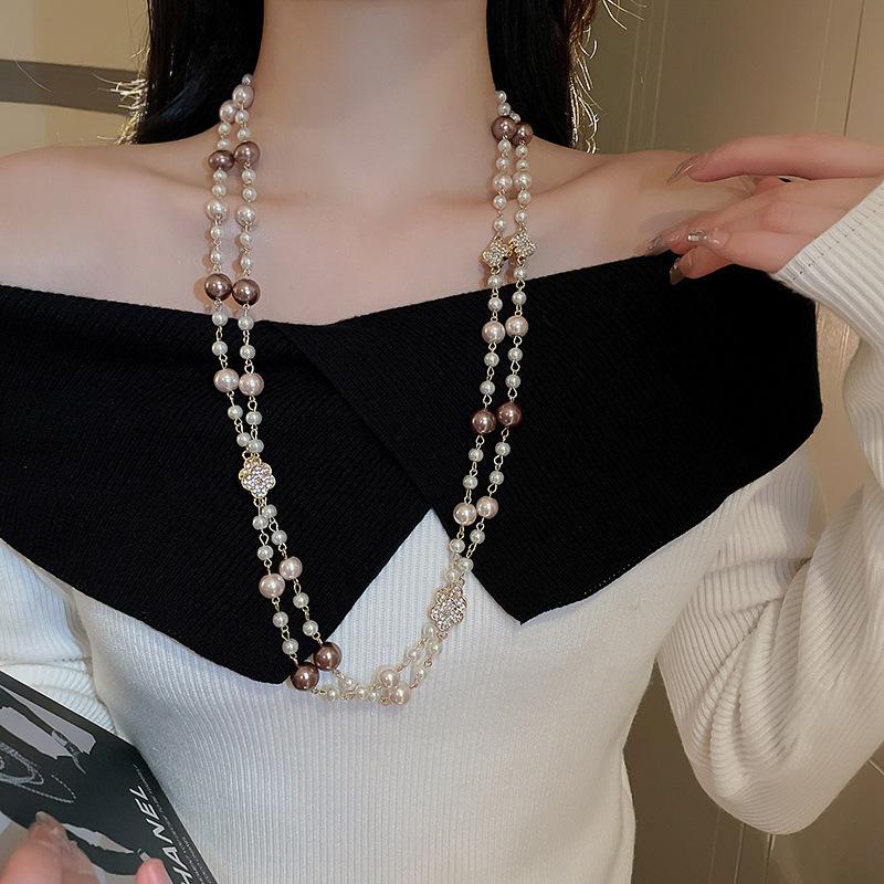 French Light Luxury Diamond-encrusted Artificial Pearl Necklace Retro Court Style Collarbone Chain Niche High-end Jewelry Women