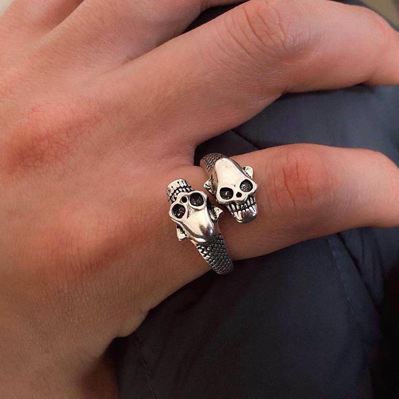 Europäischer und Amerikanischer Dominanter Schmuck Offener Doppelköpfiger Totenkopf Mode Ring Herrenring Schmuck