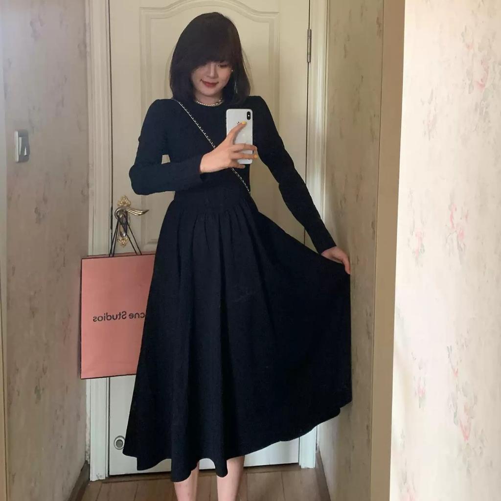 Square collar fishbone pinched waist small black dress summer dress women's waist small fat and thin spring and summer Hepburn dress