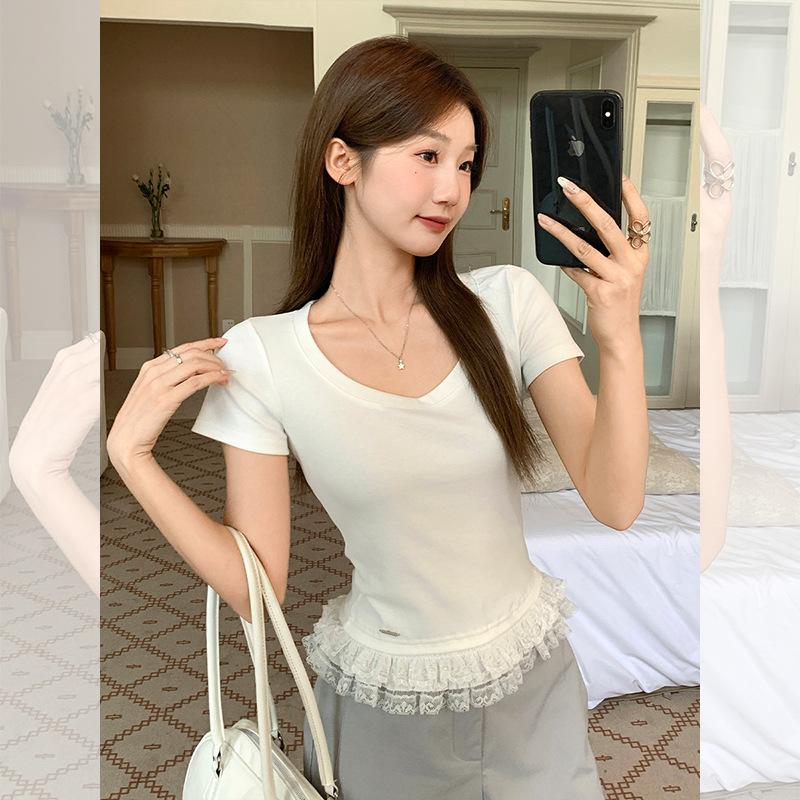 Simple casual white U-neck exposed clavicle pure desire short-sleeved T-shirt women's summer new lace splicing design top
