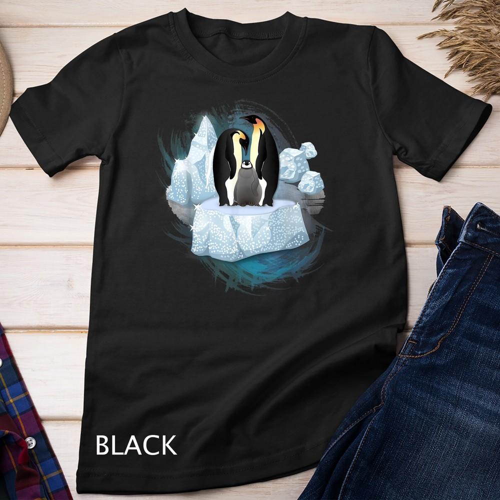 

Cute Penguin Family Chill on Ice Iceberg Unisex T-shirt M