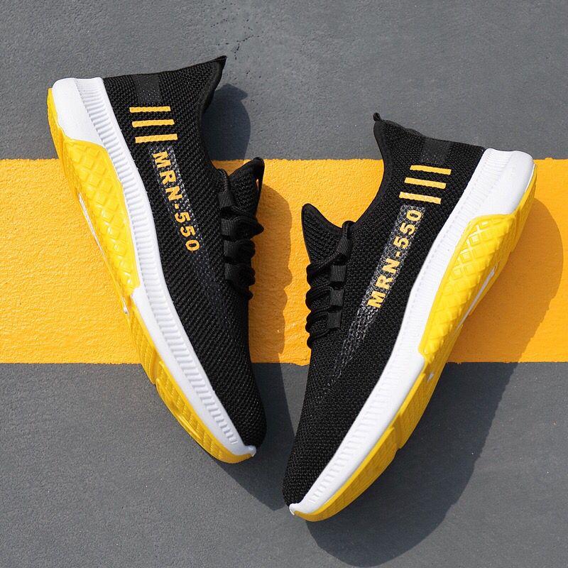 Men's Mesh Lightweight and Breathable Casual Sports Shoes Four Seasonal Outdoor Student Soft Sole Running Shoes Male Sneakers