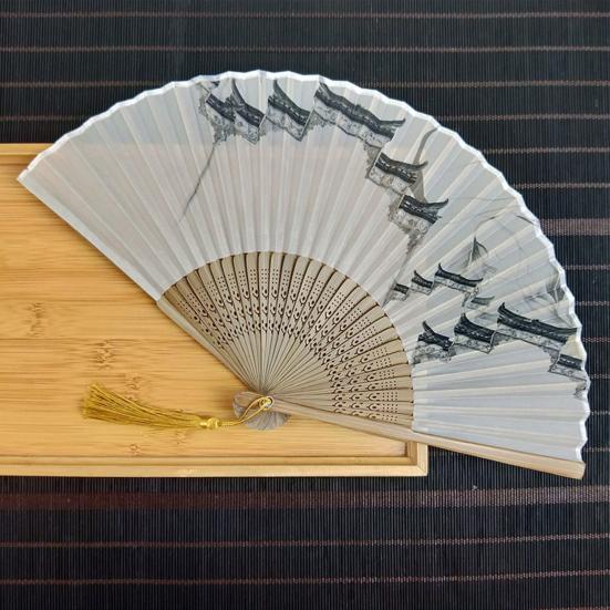 Skládací ventilátor Lehký přenosný ruční ventilátor Jemné zpracování Bambusový ventilátor se střapcem pro každodenní použití