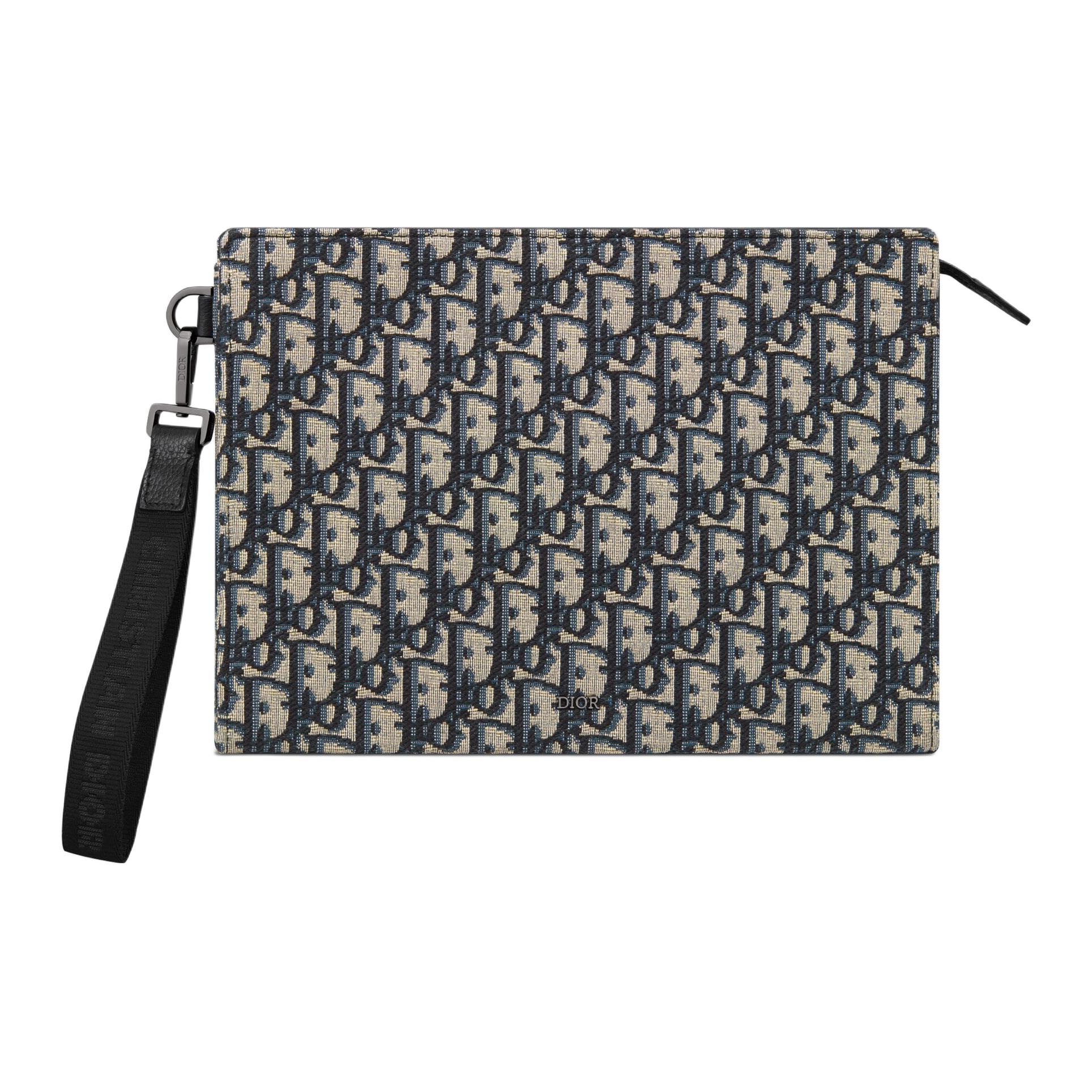 

Dior A5 Embossed Logo Detachable Wrist Strap Oblique Print Jacquard Fabric Clutch Men Clutch Beige Black 2ESCA483YKY-H27E Basic Set (Bag+Dust Bag)