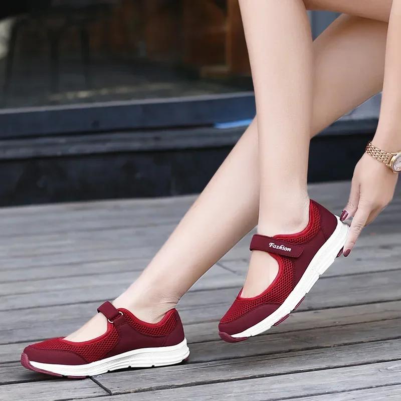 Sapatos Casuais Leves de Verão para Exterior Moda Feminina Leves Respiráveis Tênis para Corrida Femininos Macios Antiderrapantes Sapatos para Caminhada