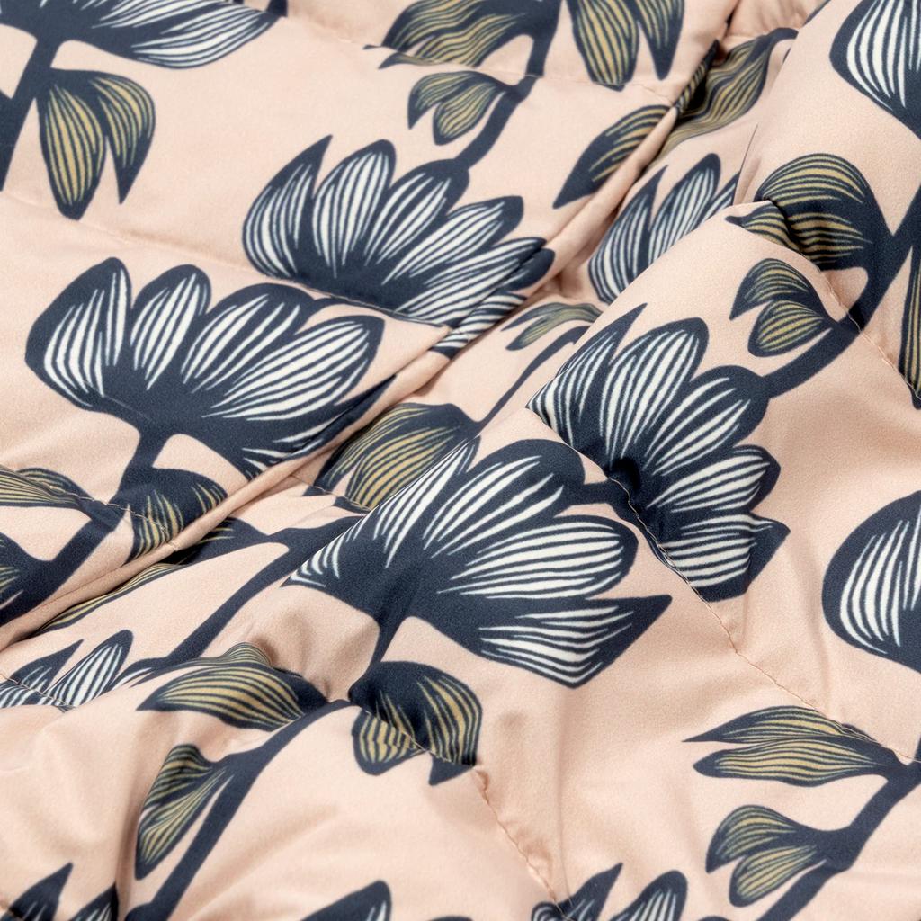 Nishikawa Finlayson Alma Down Leg Protects against the cold with the power of and perfect for outdoor Warmers, Washable, 35x22cm, Pink, KS11403602100,