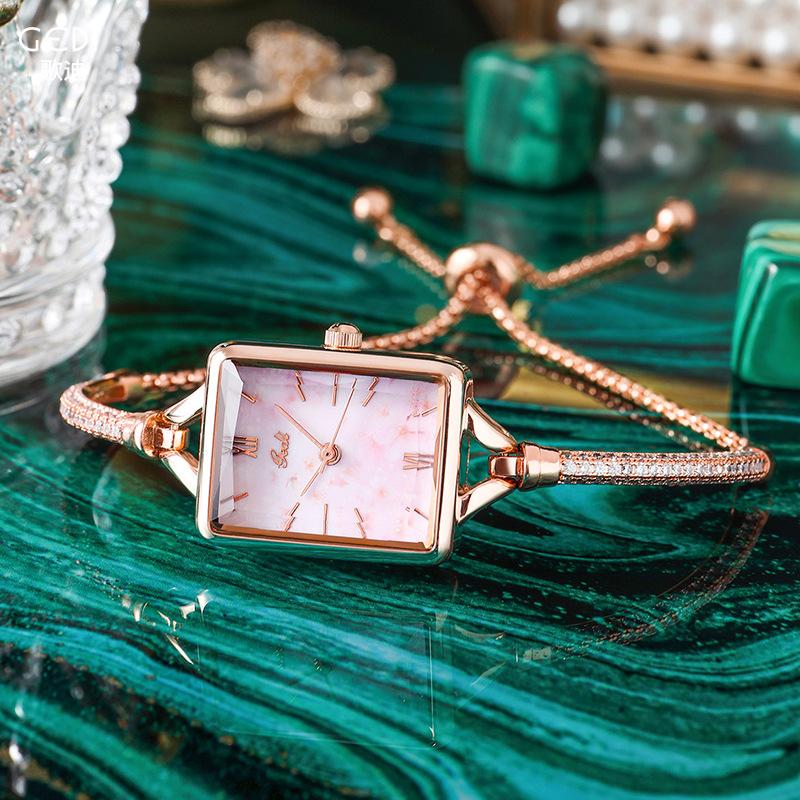 Small Square Watch Women'S Fashion Luxury Temperament Bracelet Watch Fine Detail Belt Design Quartz