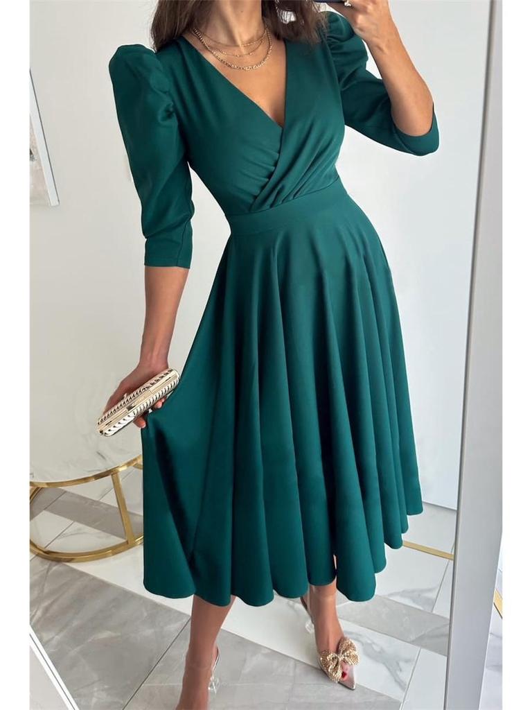 Women's Autumn 2022 Solid Color Flare Dress with Ruched Waist and Seven-Sleeves
