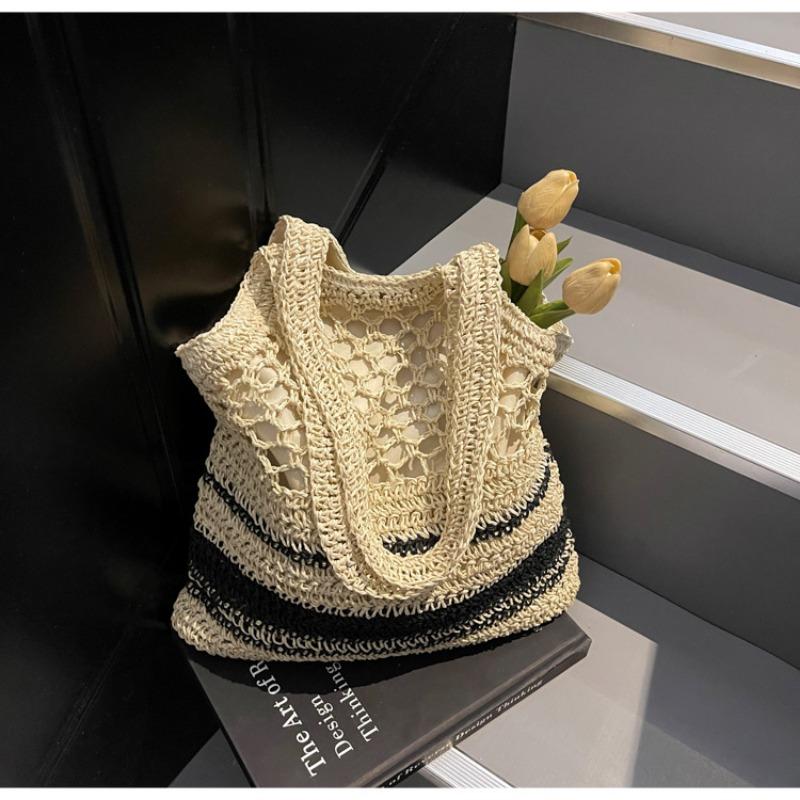 Handwoven large-capacity casual seaside vacation bag women's new fashion striped shoulder straw bag