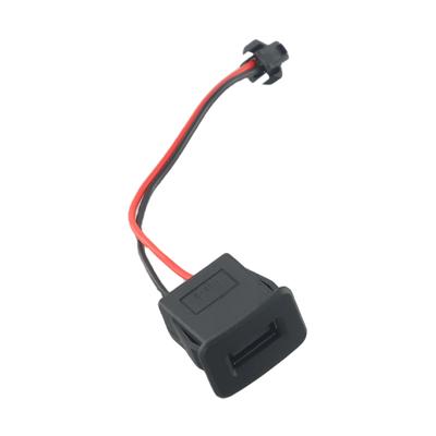 Accessori elettronici per auto – Cavi auto, adattatori e prese