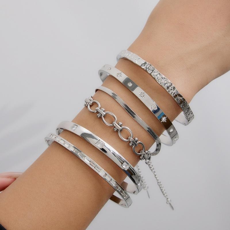 Modern Bangle Stainless Steel Bracelet Jewelry Adjustable Size Wristband Unisex Accessory for Casual Or Formal Outfits