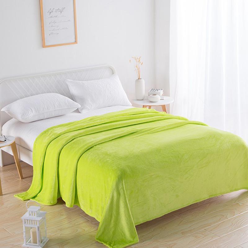 Warm Coral Fleece Flannel Blanket,Perfect for Autumn, Winter, Air Conditioning, Picnics, and Travel