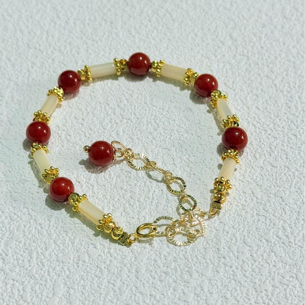 Yuguyao Original Design Shell Barrel Bead Southern Red Agate Bracelet for Women, Elegant and Luxurious, Niche Accessory for Best Friends