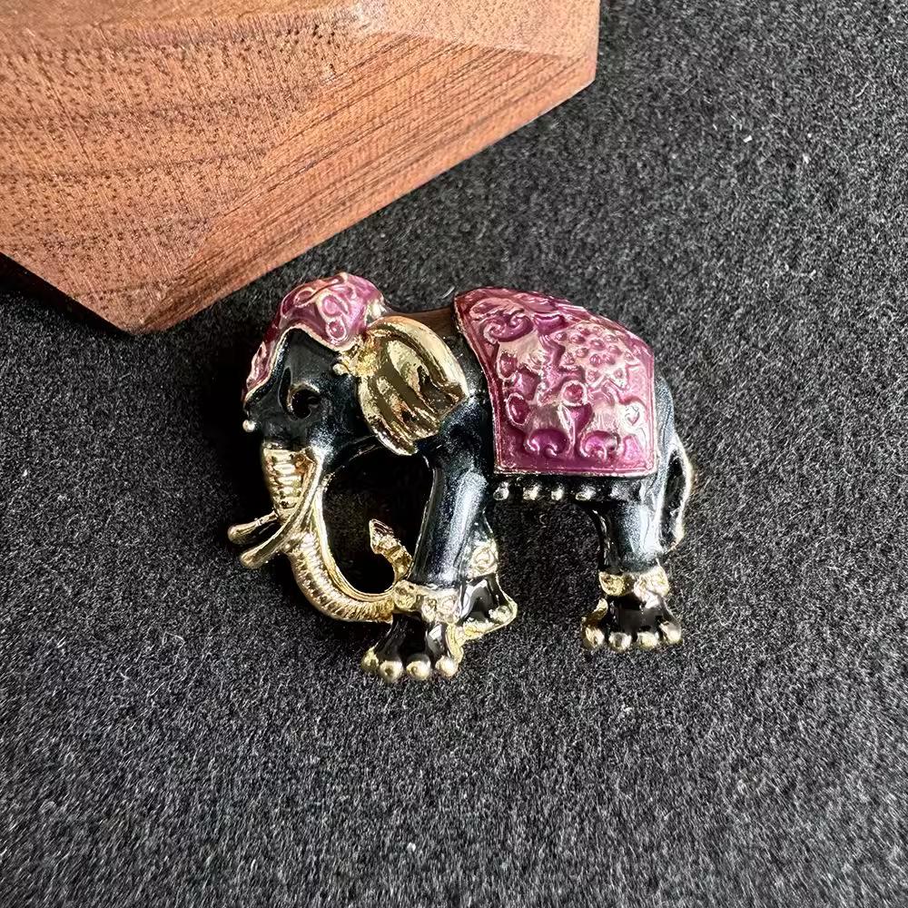 Creative Cute Texture Enamel Elephant Animal Brooches For Women Men 4-colors Clothing Backpack Metal Pins Party Jewelry Gift