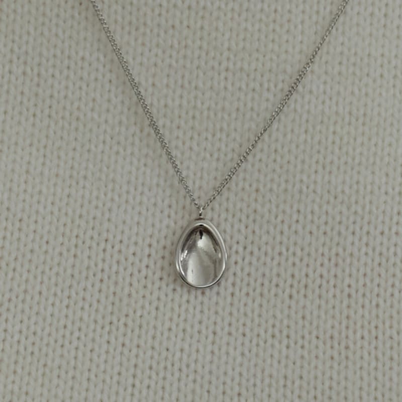 

Shertz Bold Hop Pendant Daily Necklace (24k Gold Plated) Silver