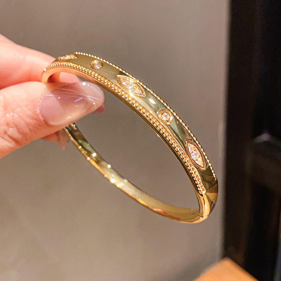 Geometric Zircon Crystal Gold Plated Bracelet With Round Shape For Elegant Women