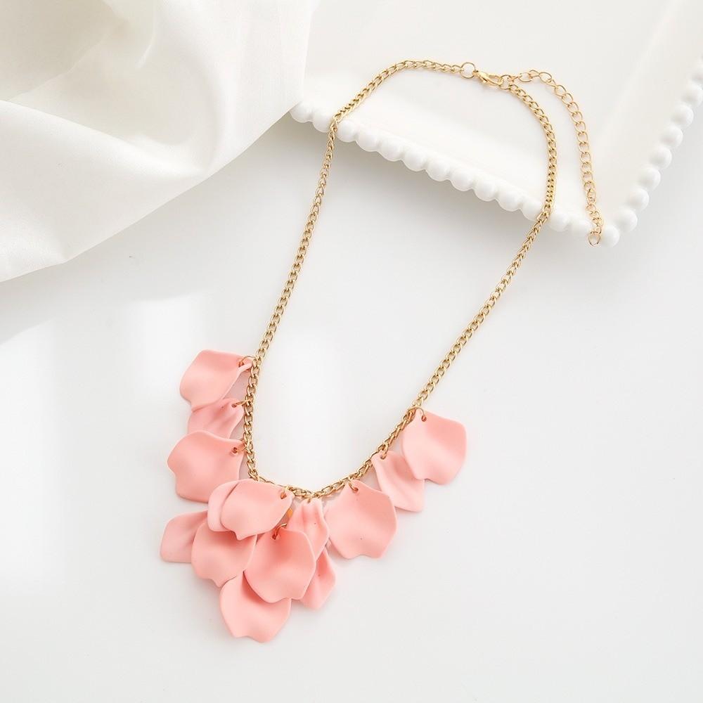 Fashion Colorful Petal Necklace Shimmer Irregular Fringe Pendant Necklaces Layered Sequin Sweater Chains Gifts