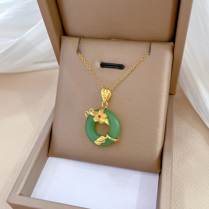 Flower Jade Ring Temperament Micro Diamond Necklace Female Transfer Bead Collarbone Chain With Jewelry