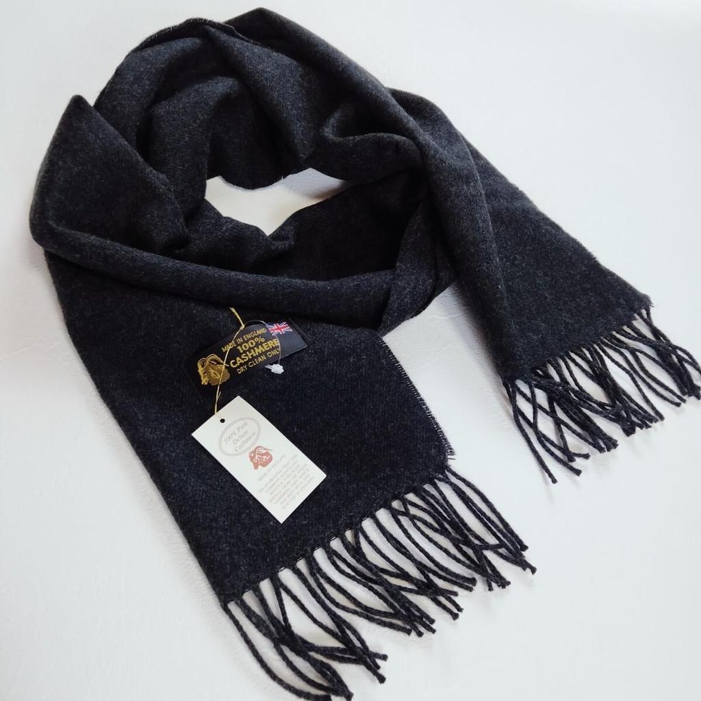 Used Unused *100% cashmere *Made in England *Dark gray *Muffler *Pure cashmere *Cashmere *Simple *Plain color *MADE IN ENGLAND